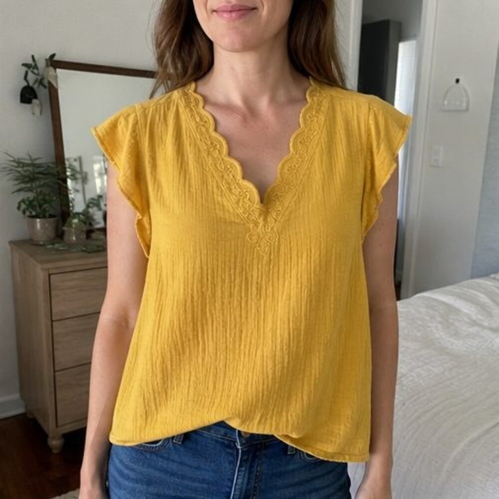 Ivory Ruffle Blouse - Picture 2 of 6